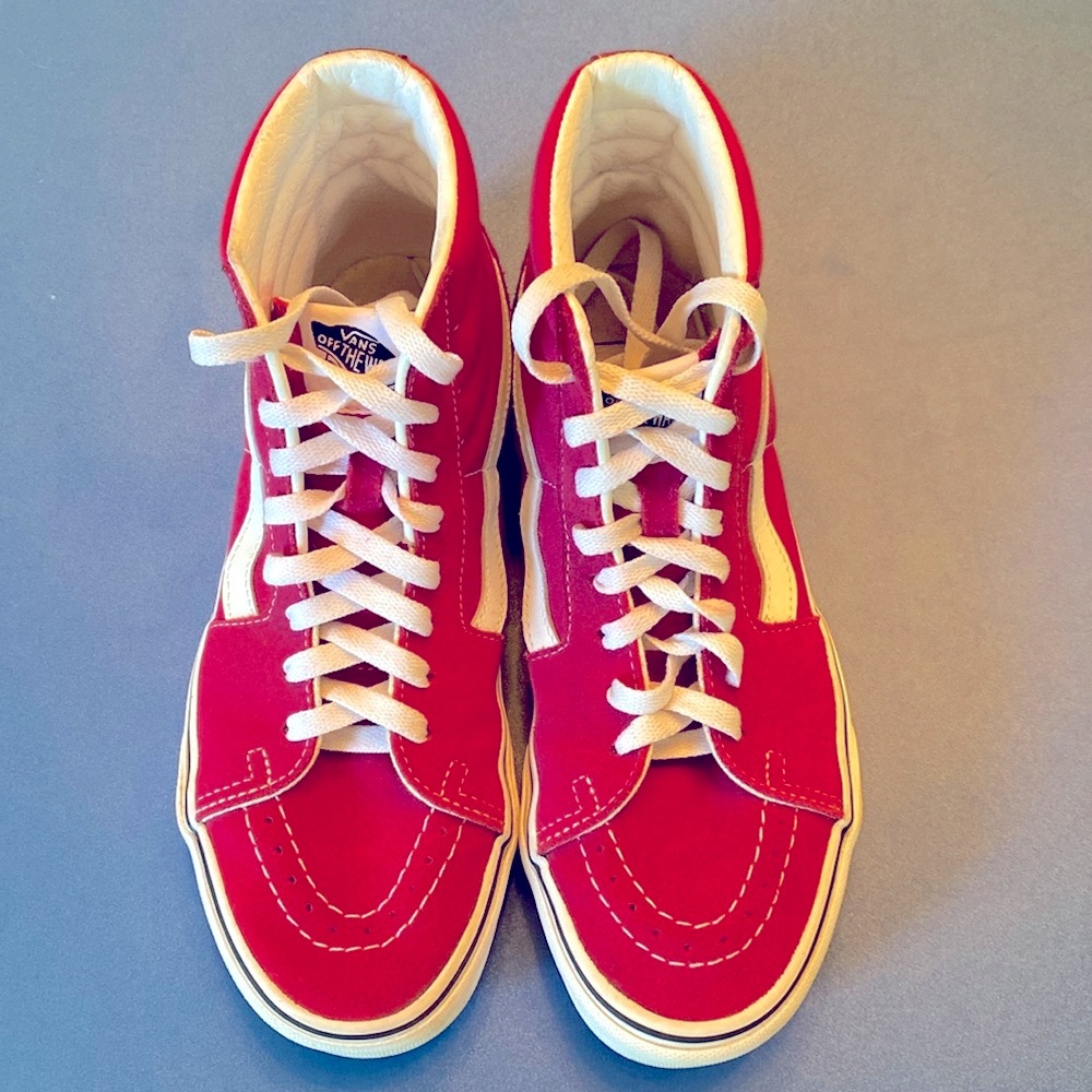 Vans Women's Sneakers in Fuschia and White
Women’s 8 Great preowned condition